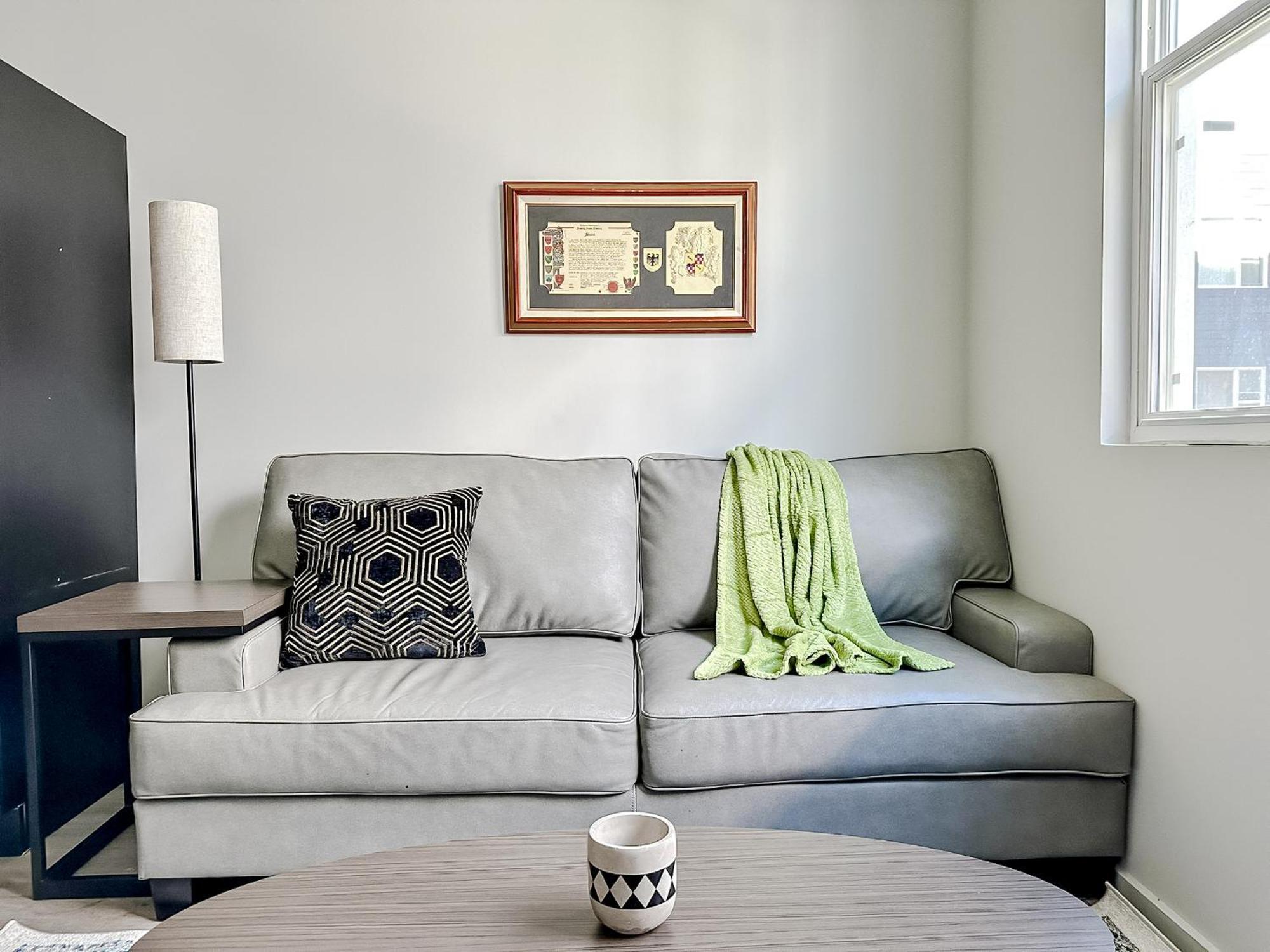 Sleepover 1Bd 1Ba Omaha Apartments Экстерьер фото