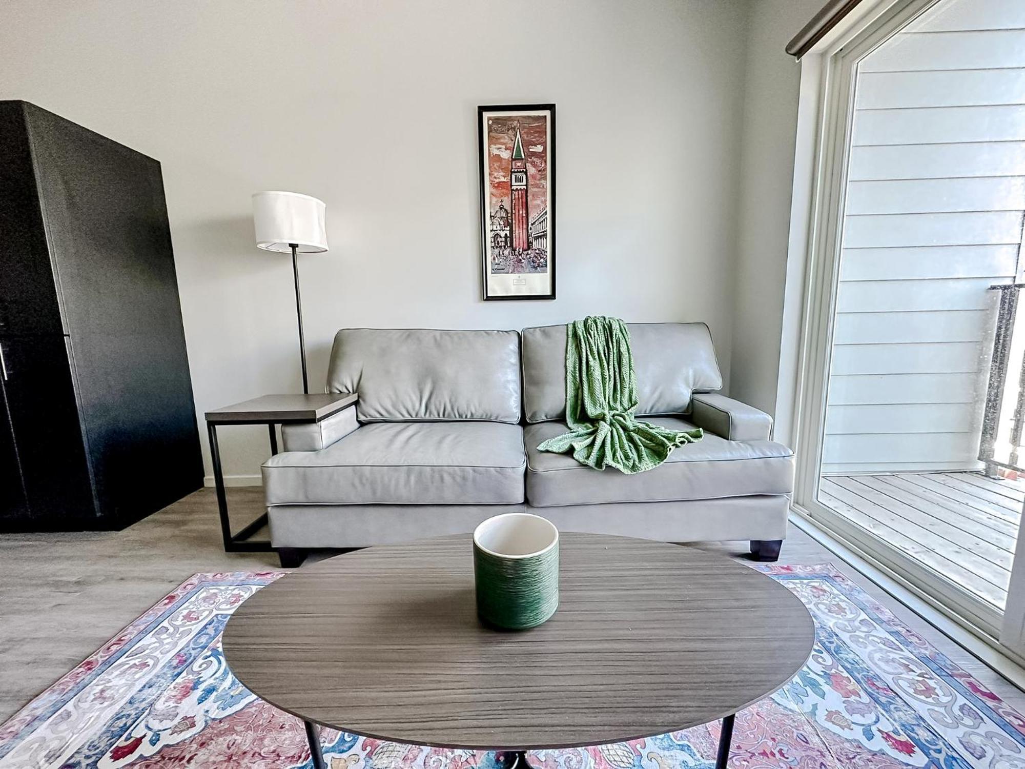 Sleepover 1Bd 1Ba Omaha Apartments Экстерьер фото